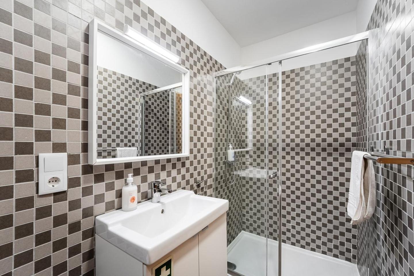 Guestready - Paragon In Порту Экстерьер фото
